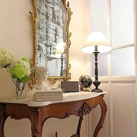 Mazzini Bed and Breakfast 4*