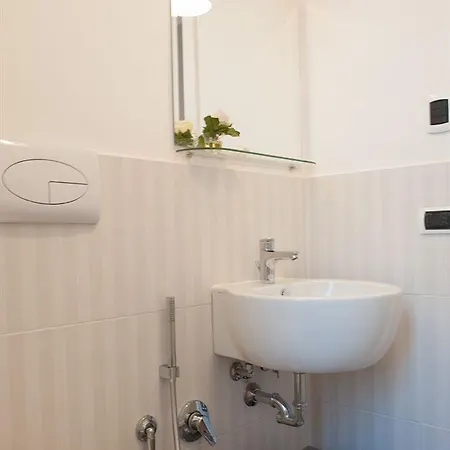 Nocleg ze śniadaniem Residenza Mazzini 2*