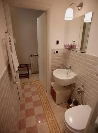 Residenza Mazzini Nocleg ze śniadaniem 2*